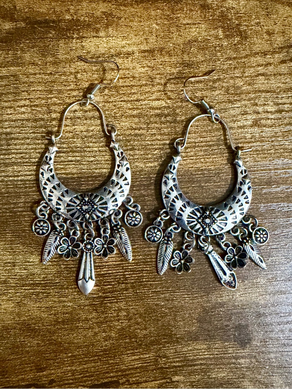 paparazzi Silver Floral & Feather Dangle Earrings